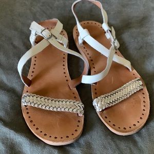 Ugg silver and white braided cross strap sandals size 7
